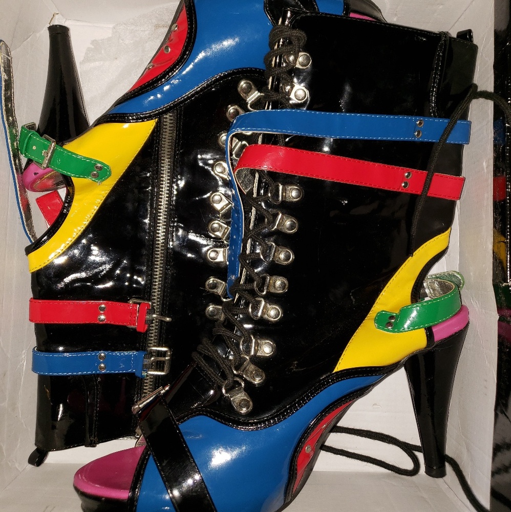 Size 11 Shootie
